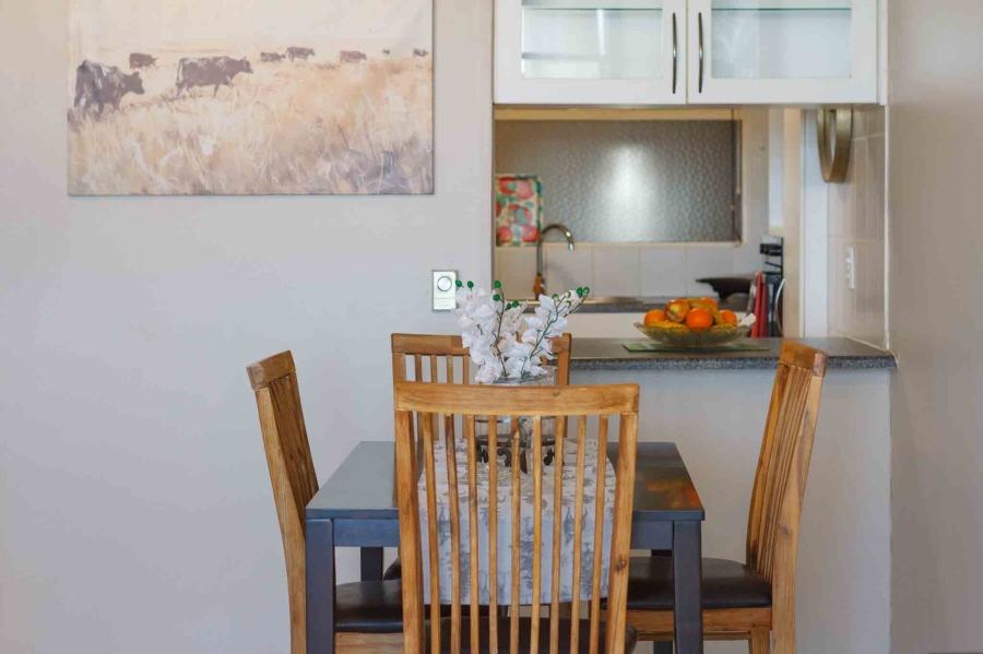 To Let 2 Bedroom Property for Rent in Sea Point Western Cape